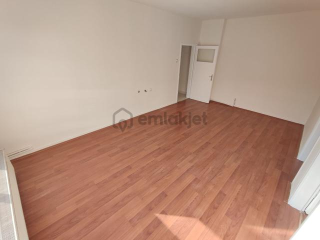 Şenlik'te 2. Kat Orta Kat 3+1 Geniş Güney-batı Cephe Daire Tuğrul Emlak'tan 4