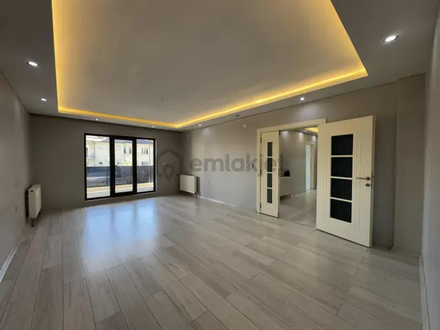 Van Yapı Emlak'tan Mert Konağı'nda Satılık 3+1 Ultra Lüks Daıre 1