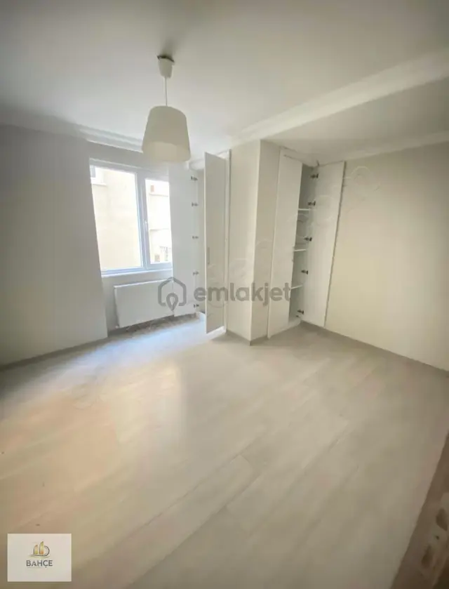 Yenimahallede Kiralık 2+1 Yeni Binada Ön Cephe Daire 4