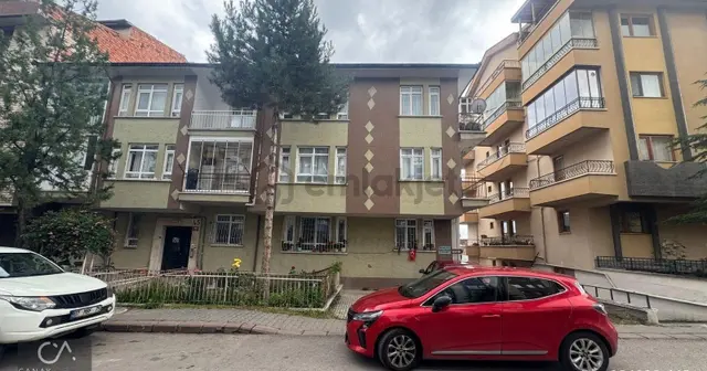 Yenimahalle Tepealtı Mh Mohaç Sk Ankara Şehir Manzaralı 3+1 125 M2 Satılık 1