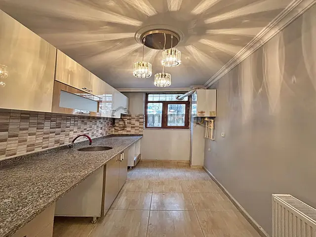 Cadde34 Yapı'dan Ebeveyn Banyolu Krediye Uygun Masrafsız Oturuma Uygun Acil Satılık Bahçe Katı 5