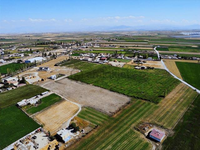 Emin Emlak Niğde Gölcük Merkezde 61 Dönüm İmara Girmiş Tarla 5