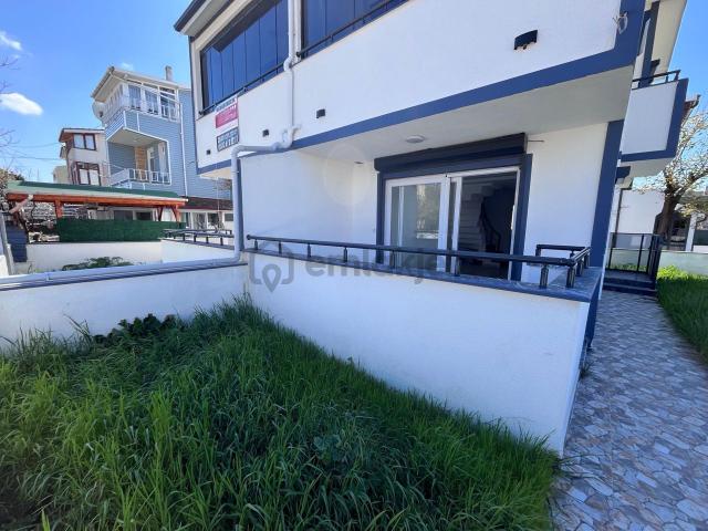 Merkezde Markete Denize Yürüme Mesafesinde 2+1 İskanlı Villa 5