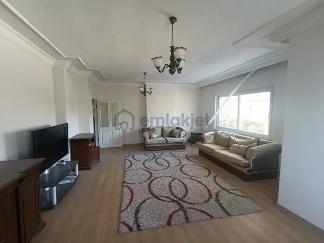Remax Toros'tan Yenişehir'de Mükemmel Konumda Ferah 3+1 Daire 2