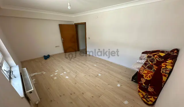 Atapark'da Tüm Cepheleri Açık Kök Tapu 2+1 Masrafsız Daire 5