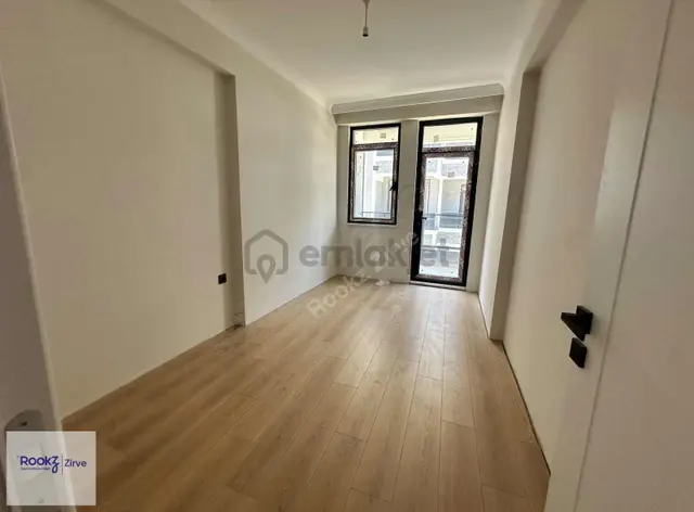 Dere Mahallesinde Geniş 3+1 Ara Kat Lüks Sıfır Daire 3
