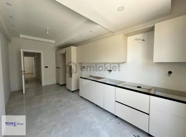 Dere Mahallesinde Geniş 3+1 Ara Kat Lüks Sıfır Daire 4