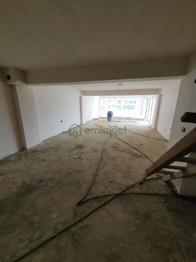 Bölgede Tek!şehir Hastanesi Altında Fırın Yapımına Uygun Kiralık 2