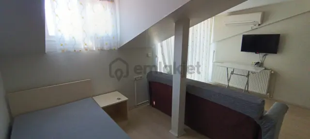 Ender Uysal Gayrimenkulden Asmalıevler Mahallesin De 1+1 Geniş Teraslı Çatı Katı Apart.. 3