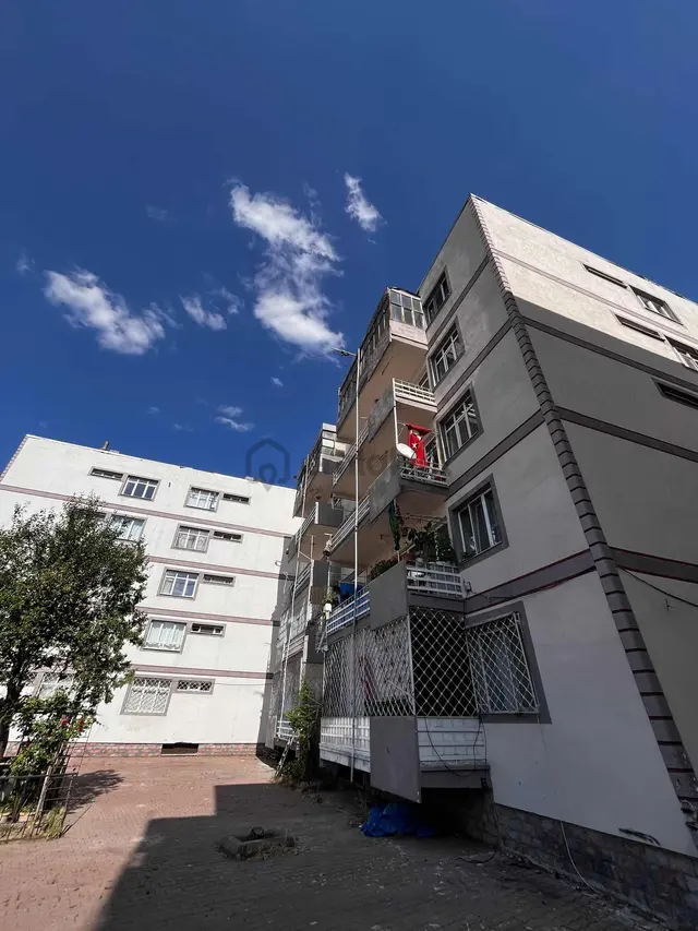 Eski Terminal Karşısı 3+1 Kiralık Daire..... 1
