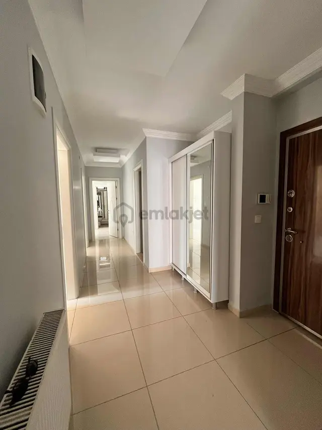 Yalova Gop Mah.'de 3+1 Ebeveyn Banyolu Geniş Ferah Kiralık Daire 2