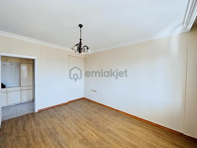 Icon'dan Merkezi Konum Geniş, Cepheleri Açık Bağımsız Mutfak 3+1 2