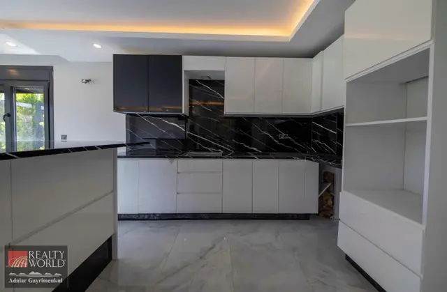 Şile Çavuş Keleş Villaları 'nda Özel Havuzlu 5+1 Satılık Villa 3