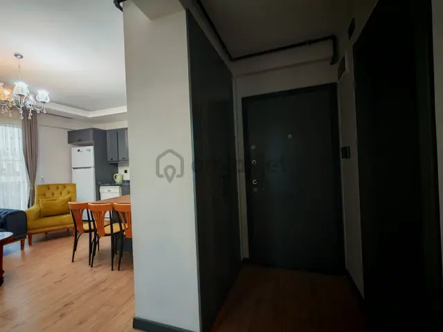 Tramvay Durağına Yakın Deniz Mazaralı Eşyalı Kiralık 1+1 Daire 4