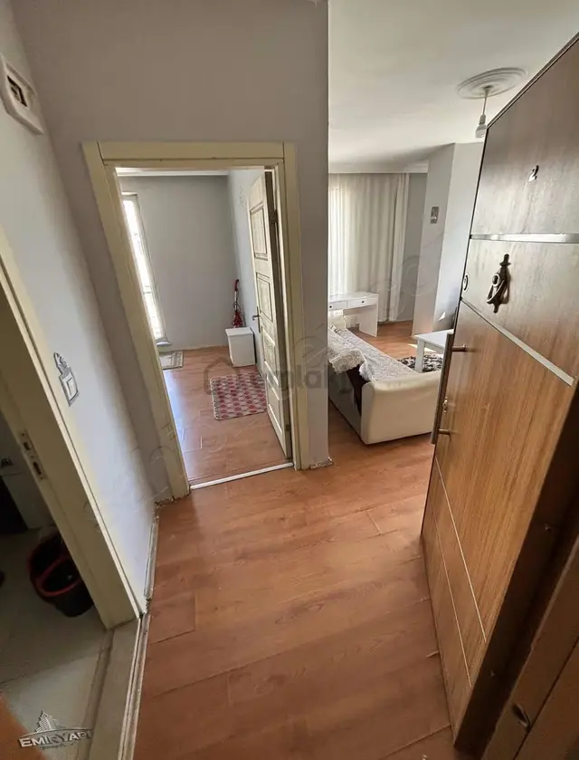 Emir Emlaktan Çamlıca Durağında Kiralık 1+1 2