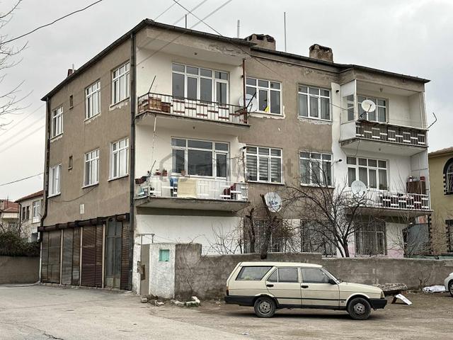 Uğurevler 'de Kombili 3+1 Güney Cephe Kentsel Dönüşüm Daire'si 4