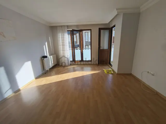 Güneyden Barış Cad.de 90m2 2+1.karanlık Odasız Daire 4