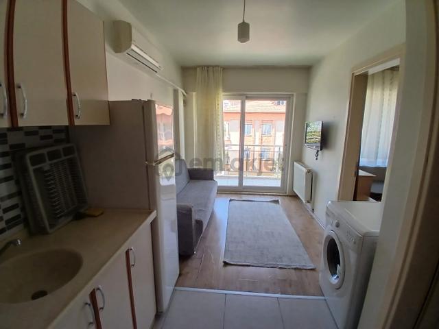 Ender Uysal Gayrimenkulden Asmalıevlerde Klimalı Balkonlu 1+1 Kiralık Apart. 4