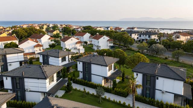 No:10 Gayrimenkul’den Akvaryum Koyu’nda Denize 100 Metre Eşyalı 3+1 Dubleks Villa 2