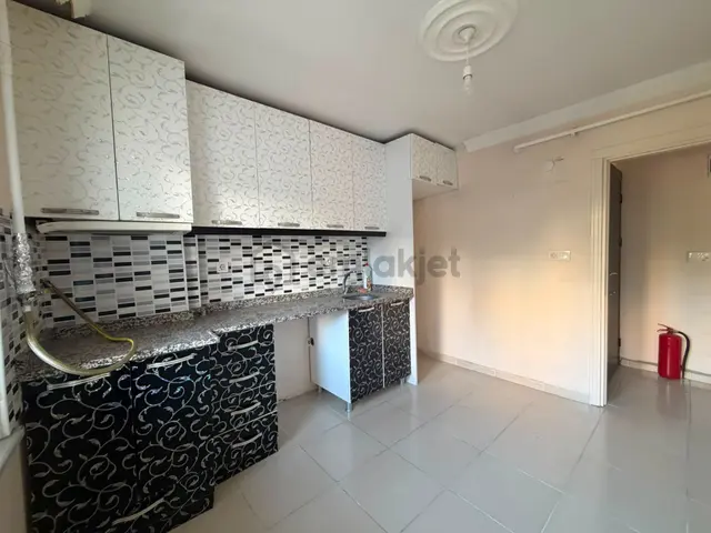 Kiralık 3+1 Ferah Daire | Çerkezköy İstasyon Mahallesi | Asfalta Sıfır 3