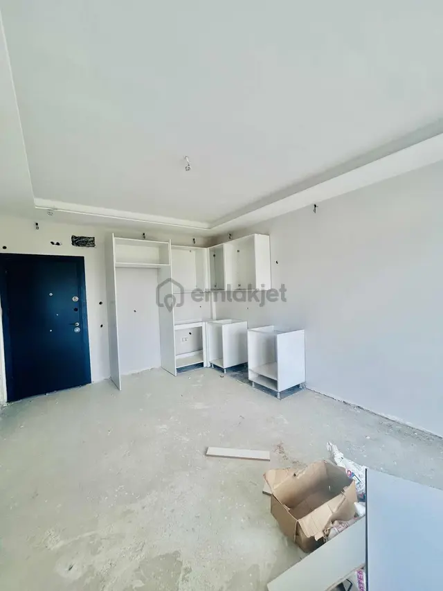 Mersin Eski Mezitlide Satılık 1+1 Daire 2