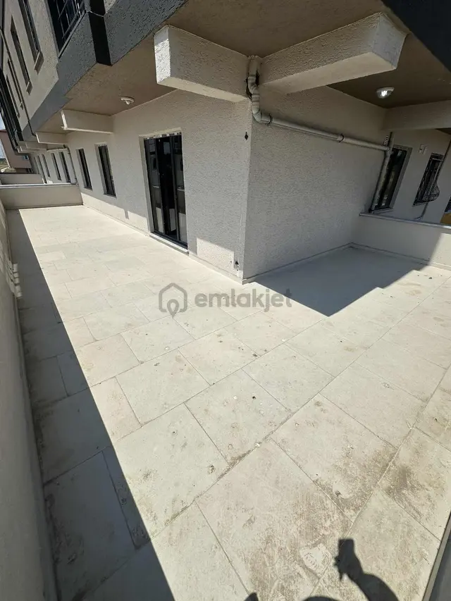 Emlak Komisyonu Yok Devlet Hastanesi Arkası Teraslı Otoparklı 3