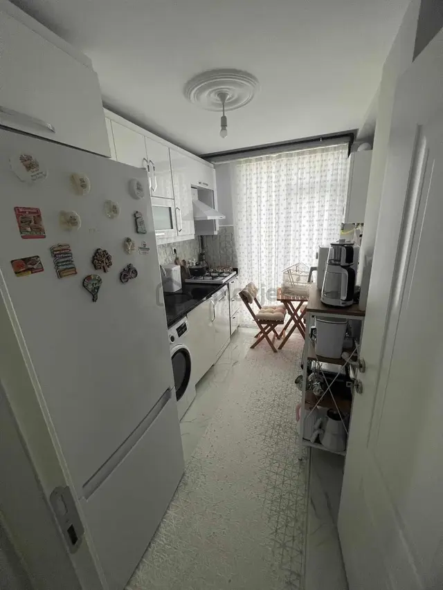 Satılık 100 M2 Arakat Mükkemell Konum Otoparklı. İskanlı 4