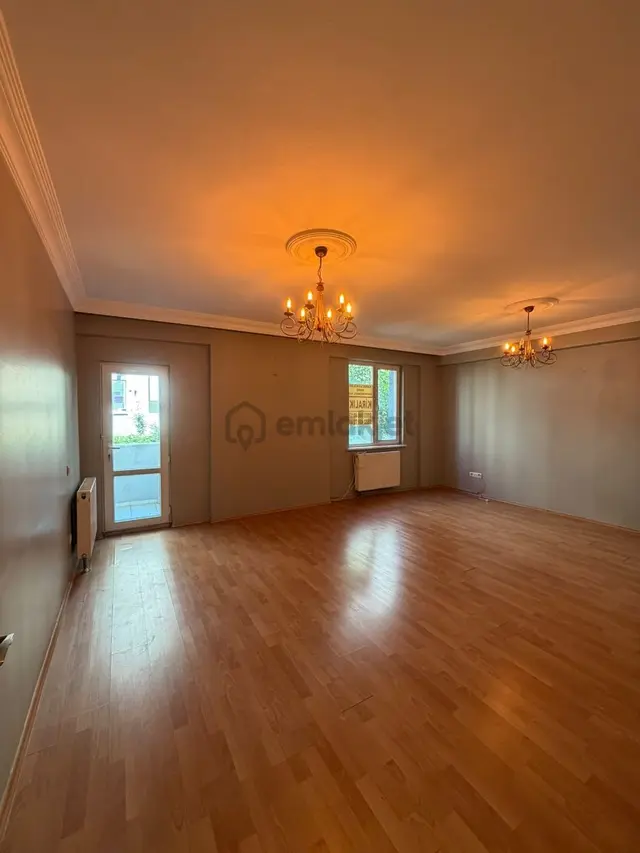 Onurkent Kiralık Daire Metronun Dibinde 1