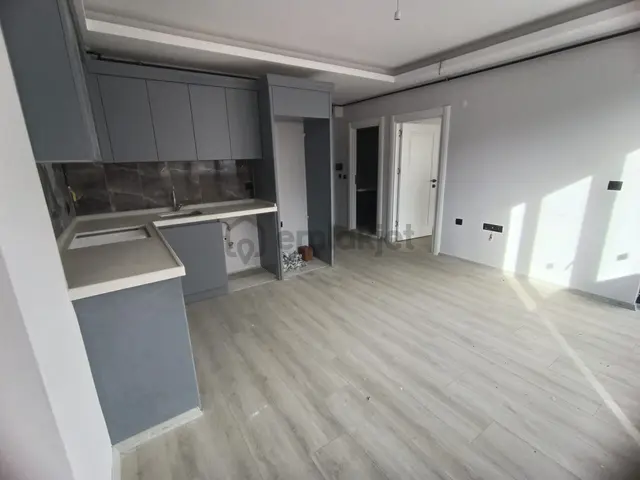 Atakum İstiklal'de Lüks 1+1 Kiralık Daire 3