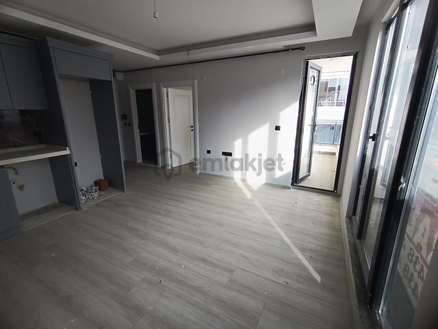 Atakum İstiklal'de Lüks 1+1 Kiralık Daire 4