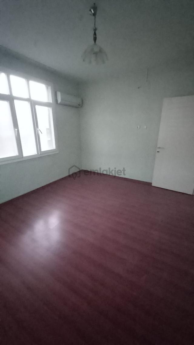 Adana İncirlik 175 M² Geniş Balkonlu Kiralık 3+1 Daire 4