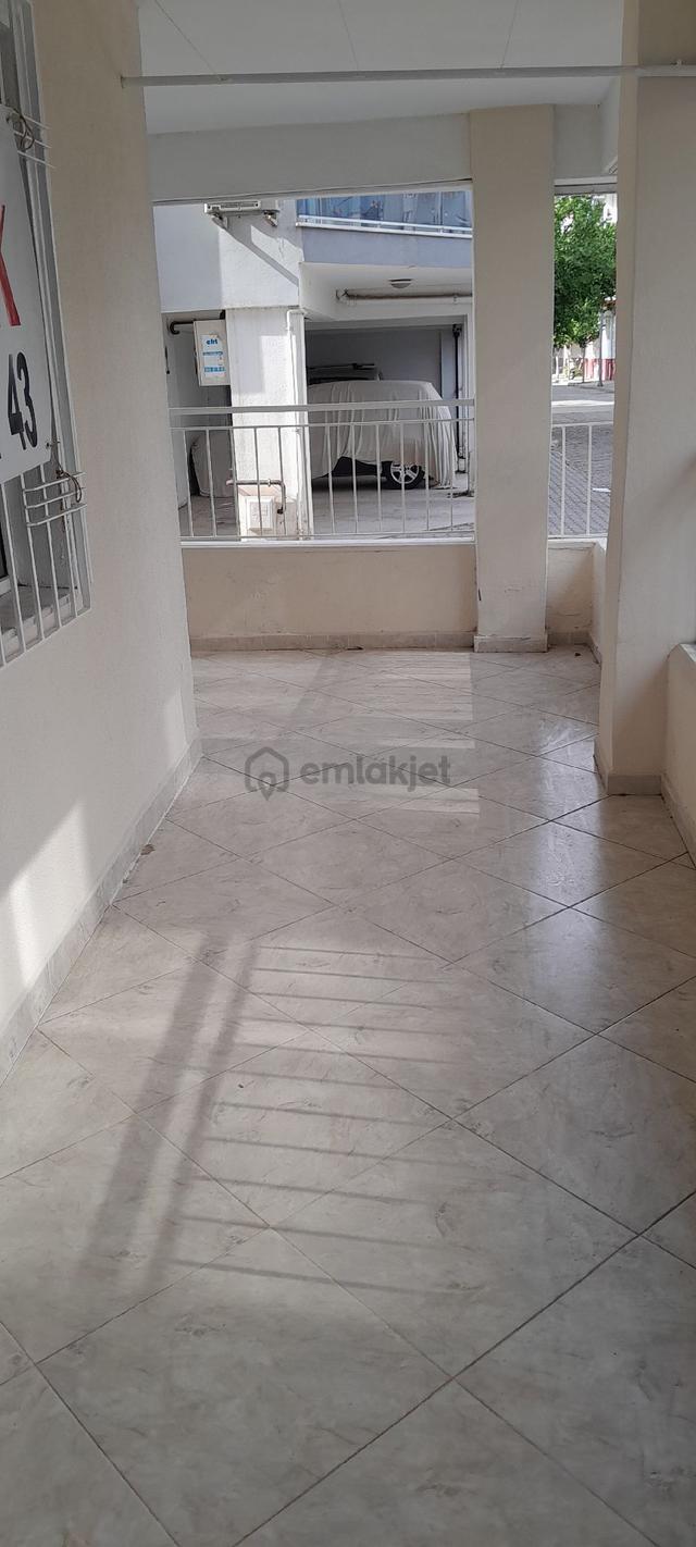 Etrafı Acıyüksek Zemin K Orta Yaş Üstüne Uygun Kiralık Daire. 5