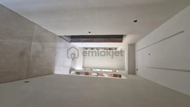 Kemalpaşa Ulucakta Satılık Ara Kat Kapalı Mutfak 2+1 Sıfır Daire 2