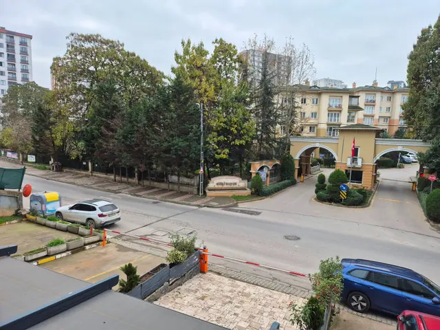Tuzla Aydınlı'da 120 M2 Asma Katlı Kiralık Dükkan 3