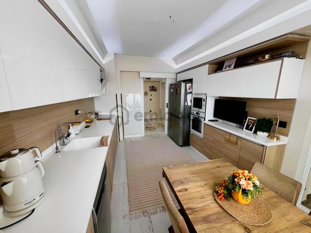 Ayyıldız'da Panoramik Manzaralı Ferah Son Katta Lüx 4+1 Daire