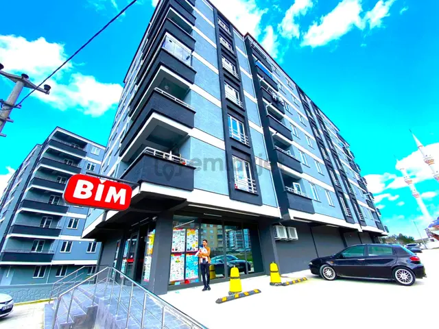 **eryıldız Gayrimenkul'den İlçe Emniyet Yanı Oturuma Hazır 3+1** 2