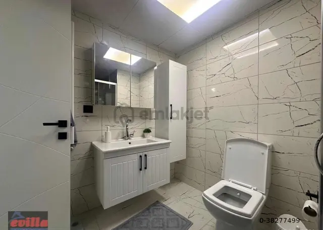Türkiş'de Tramvaya 2. Bina İçi Tadilatlı Satılık 3+1 Daire 2
