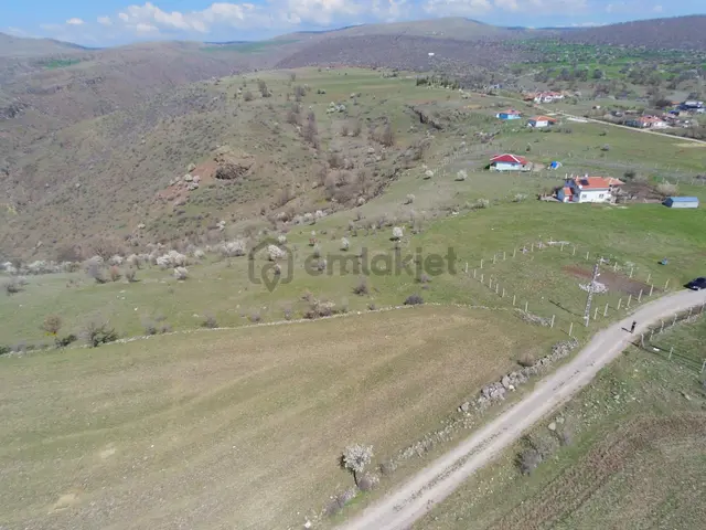 Ayaşta Tek Tapu Köy İçi 2.262 M2 Manzaralı Tarla 4