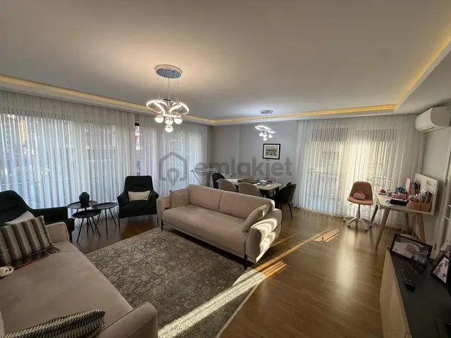 Kadıköy Fenerbahçe De Bağdat Ve Sahil Arası Kiralık 3+1 Teraslı 1