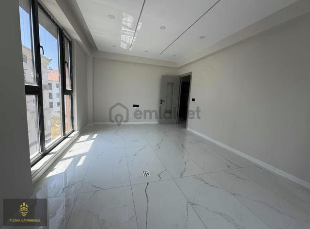 Park Cepheli Ara Kat Yerden Isıtmalı Sıfır 2+1 Daire 3