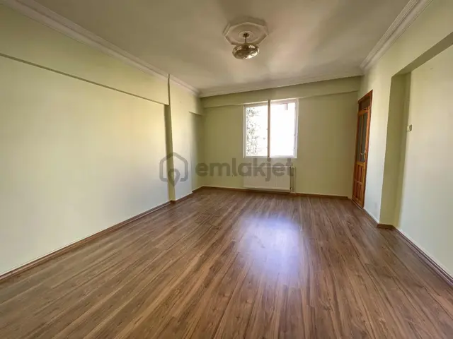 ****ilke Emlaktan****kiralık Şehir Hastanesine Yakın 3+1 Daire 3