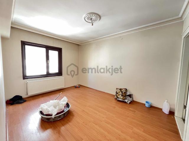 *turkuaz Emlak* Boğaziçi Ana Cadde Dibi 3+1 Kiralık Daire 4