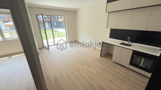 Törekent'te Mood Metro'da Sıfır İskanlı Kış Bahçeli 1+1 Daire 4