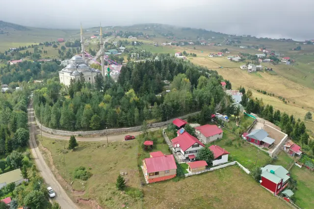 Haçka Yaylasında Satılık Özel Yapım Muhteşem Villa Ve Arsa 1