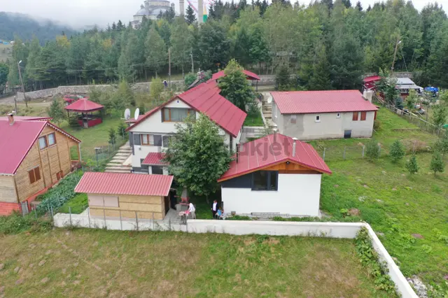 Haçka Yaylasında Satılık Özel Yapım Muhteşem Villa Ve Arsa 2