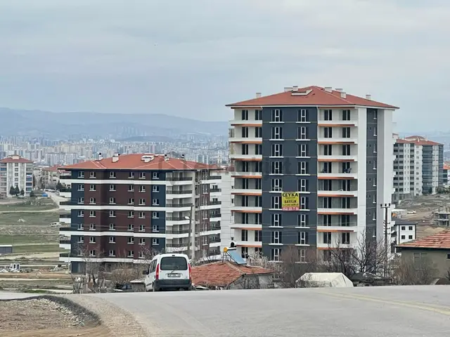 Sincan Yeniçimşitte İmarın Dibinde 50m2 Satılık Tarla Hissesi 3