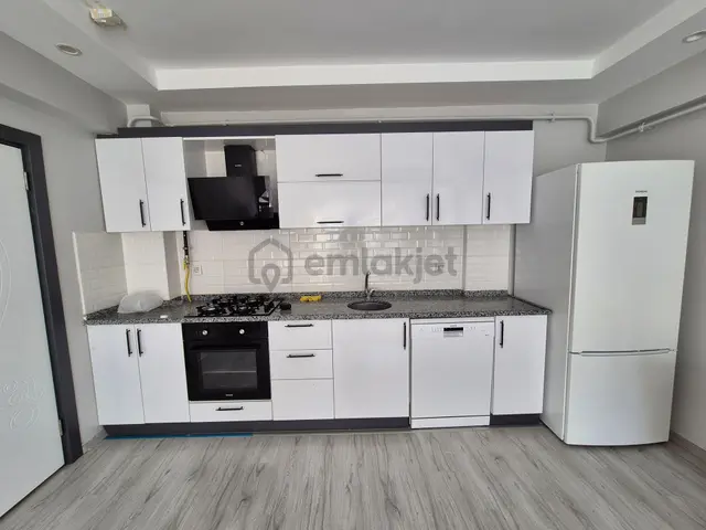Lüleburgaz Merkezde Eşyalı Kiralık 1+1 Daire 3