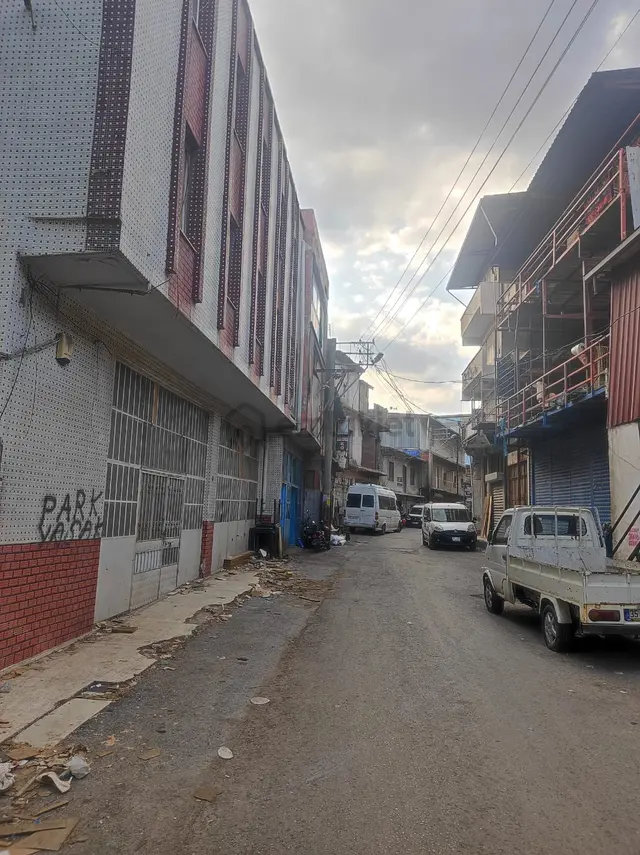 Karabağlar Sanayi Merkezinde Kiralık 3katlı İşyeri 4