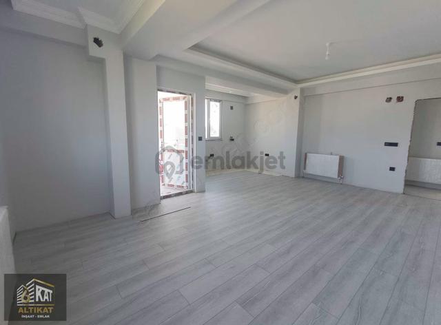 Altıkat Emlaktan Satılık 2+0 Daire 2