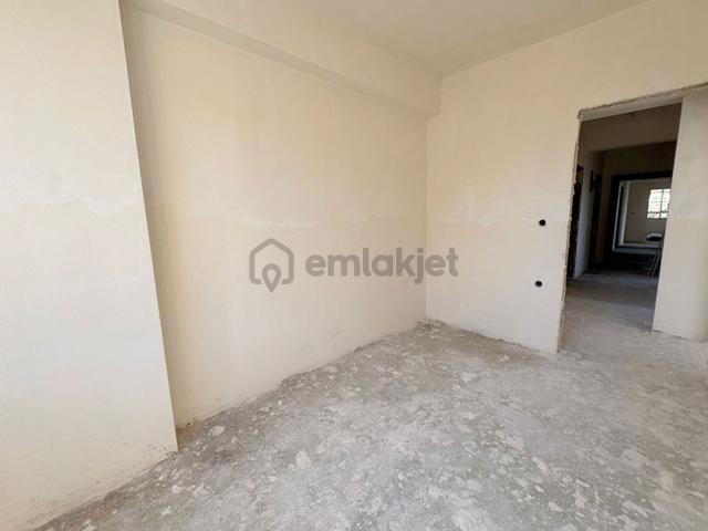 Mertcan'dan Yayalar Mah. Caddeye 1dk Balkonlu Sıfır 3+1 Daire 5